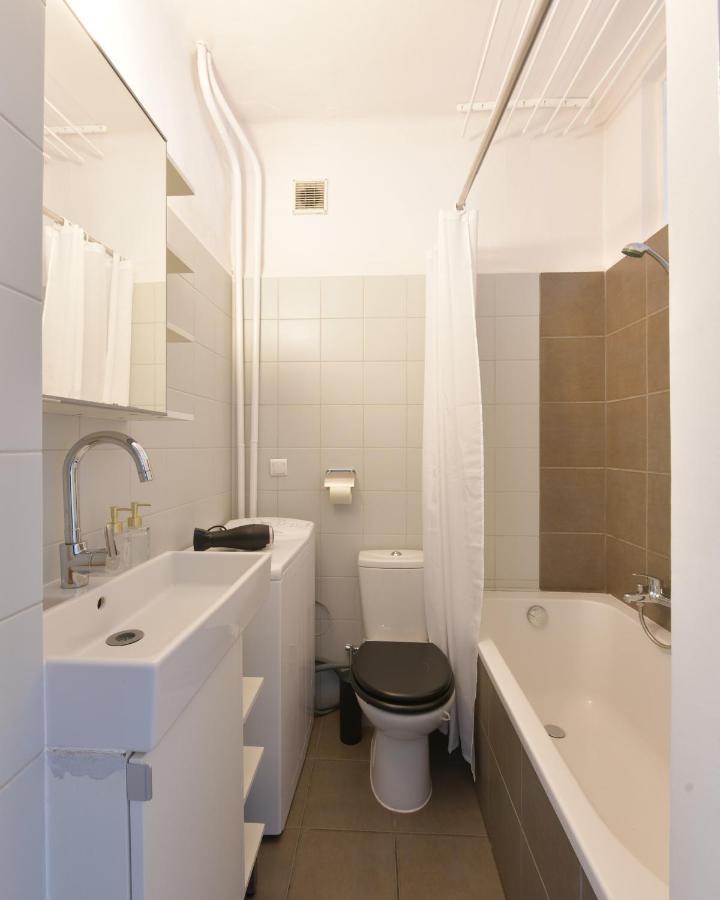 Wilcza 3 - Apartament Dla 4 Osob - 260M Do Ambasady Usa - Duzy Balkon Od Strony Dziedzinca - Wifi - Good Apartments Warsawa Bagian luar foto
